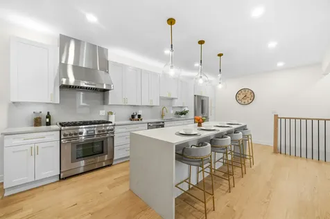 1952 North Bissell Street Chicago IL 60614