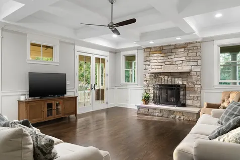326 East Central Road Arlington Heights IL 60005