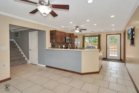 5559 East Boy Scout Road St. Anne IL 60964