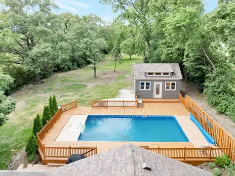 5559 East Boy Scout Road St. Anne IL 60964