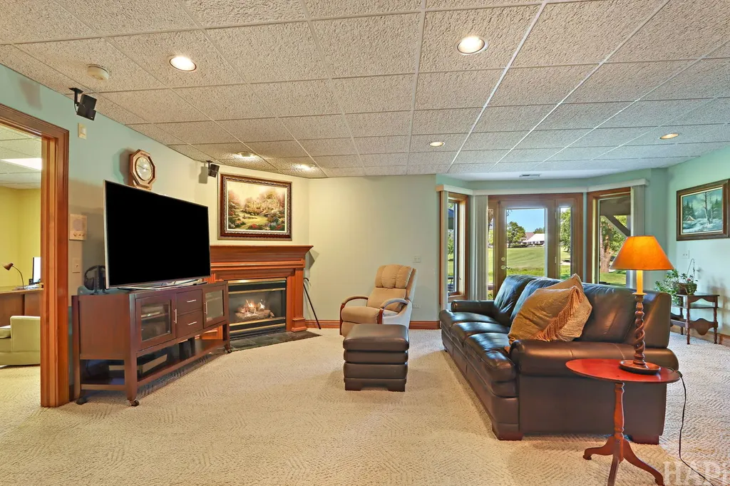 24804 West Nicklaus Way Antioch IL 60002