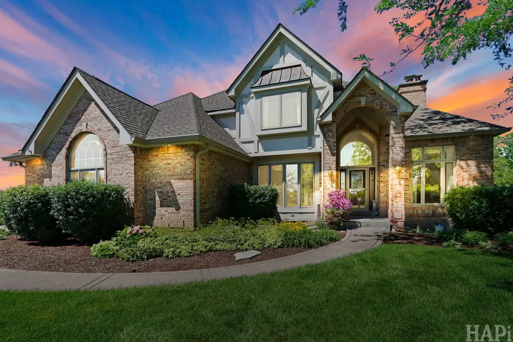 24804 West Nicklaus Way Antioch IL 60002