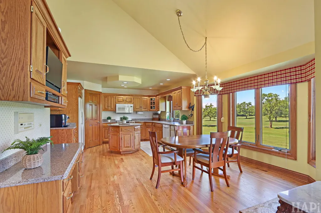 24804 West Nicklaus Way Antioch IL 60002