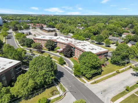 1025 South Fernandez Avenue Arlington Heights IL 60005