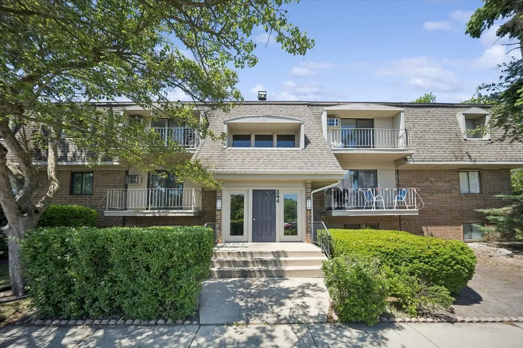 244 East Bailey Road Naperville IL 60565