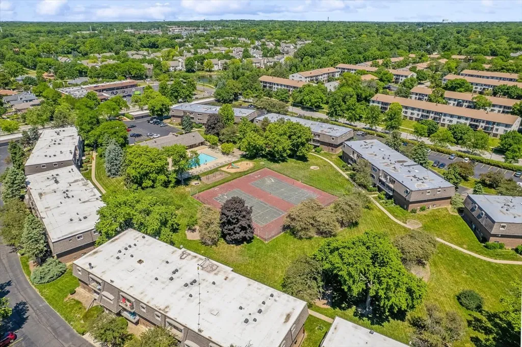 244 East Bailey Road Naperville IL 60565
