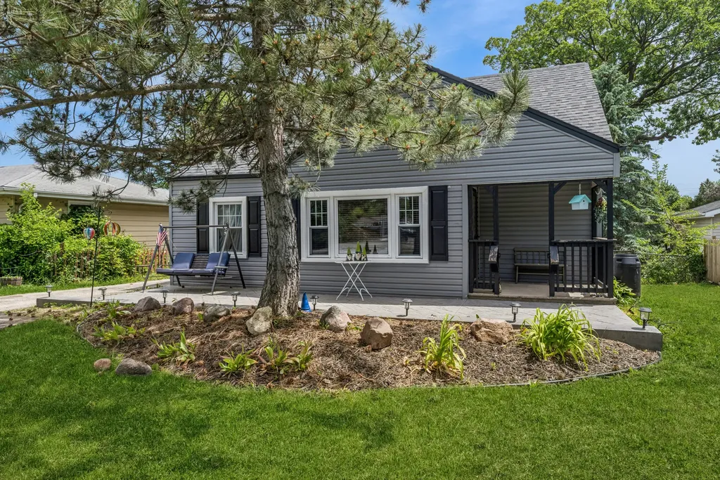 32959 North Sears Boulevard Grayslake IL 60030