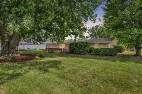106 West Willow Street Fairbury IL 61739