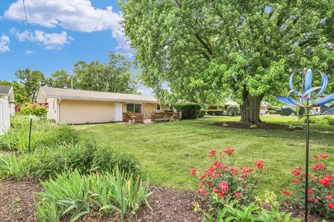 106 West Willow Street Fairbury IL 61739