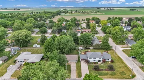 106 West Willow Street Fairbury IL 61739