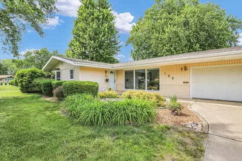 106 West Willow Street Fairbury IL 61739