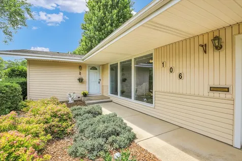 106 West Willow Street Fairbury IL 61739