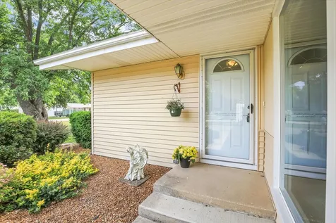 106 West Willow Street Fairbury IL 61739
