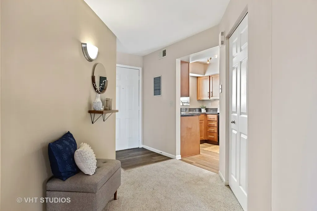 1627 Westminster Drive Naperville IL 60563