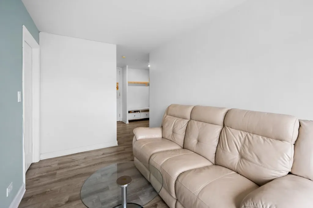 1451 East 55th Street Chicago IL 60615