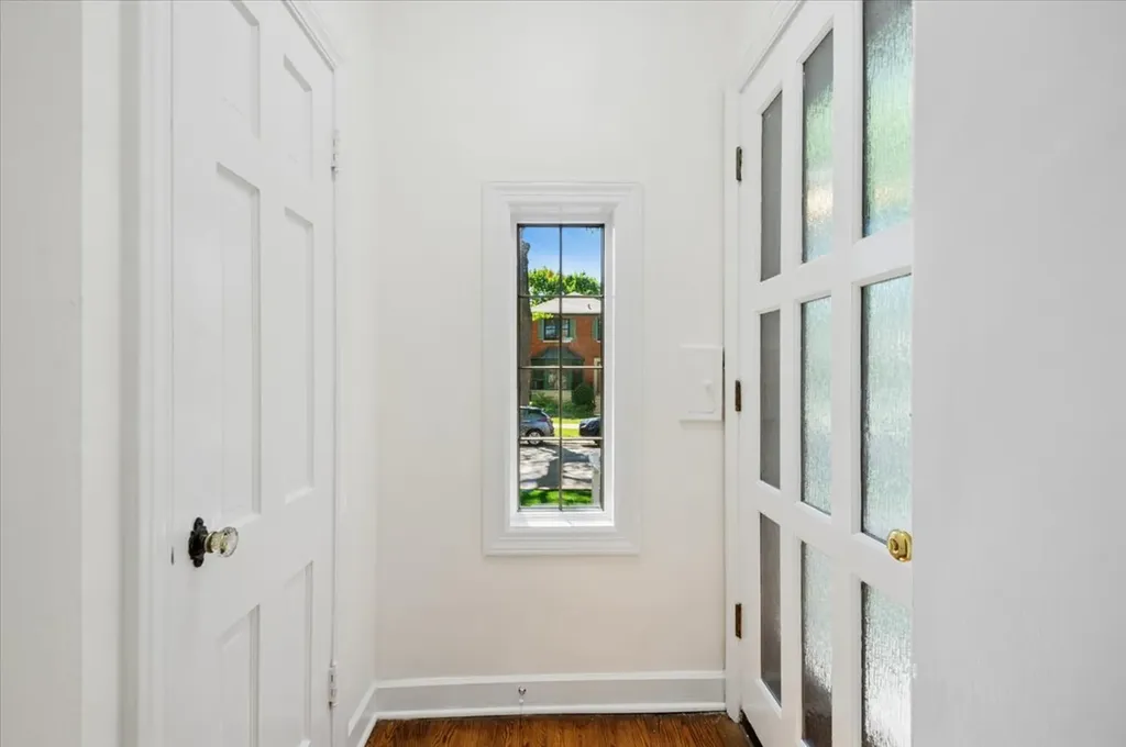 5723 North Saint Louis Avenue Chicago IL 60659