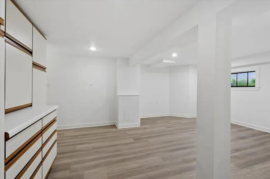 5723 North Saint Louis Avenue Chicago IL 60659