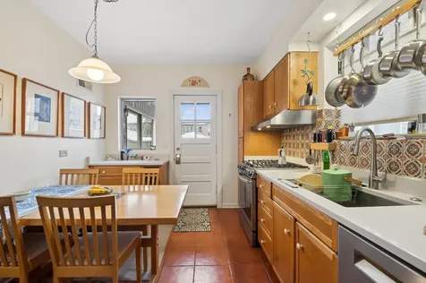 5723 North Saint Louis Avenue Chicago IL 60659