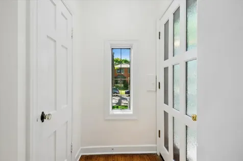 5723 North Saint Louis Avenue Chicago IL 60659