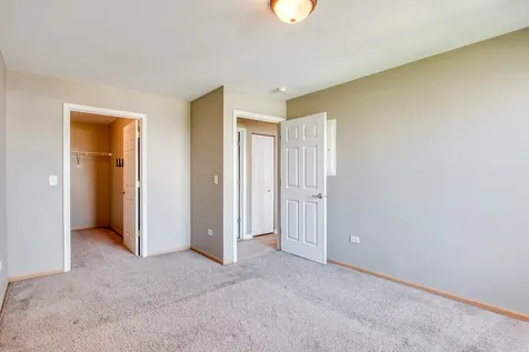 1600 Mcclure Road Aurora IL 60505