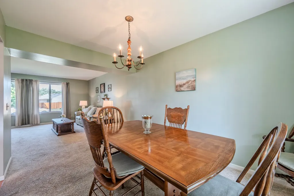 30w071 Elmwood Court Warrenville IL 60555