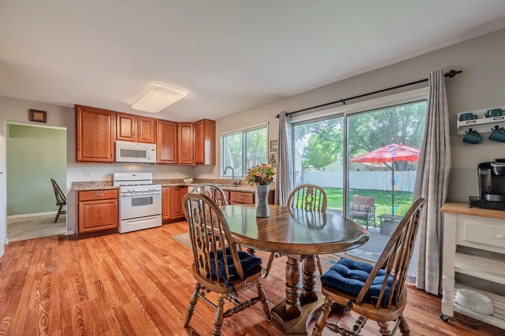 30w071 Elmwood Court Warrenville IL 60555
