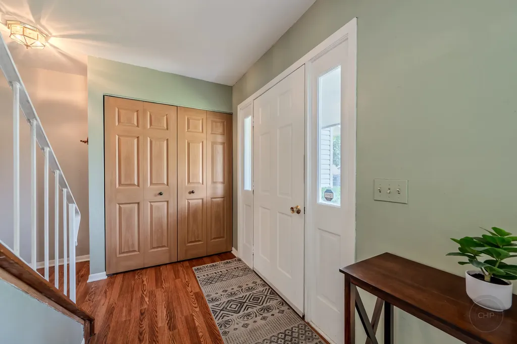 30w071 Elmwood Court Warrenville IL 60555