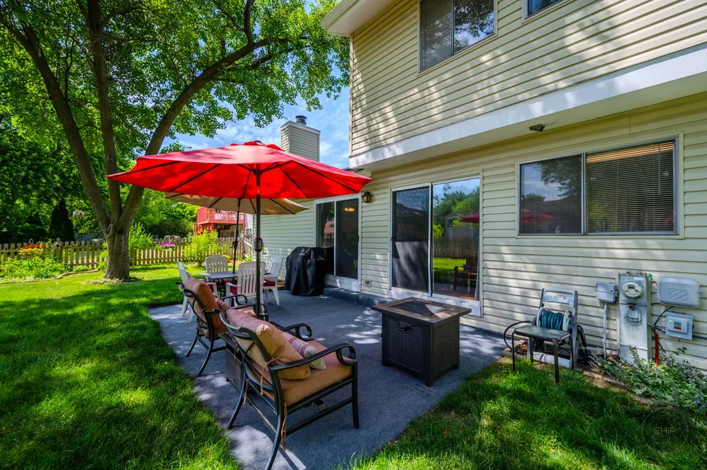 30w071 Elmwood Court Warrenville IL 60555