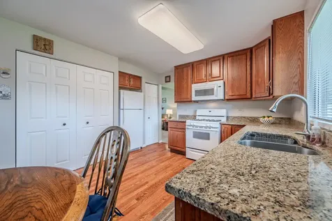 30w071 Elmwood Court Warrenville IL 60555