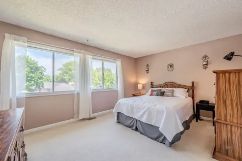 30w071 Elmwood Court Warrenville IL 60555