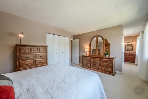 30w071 Elmwood Court Warrenville IL 60555