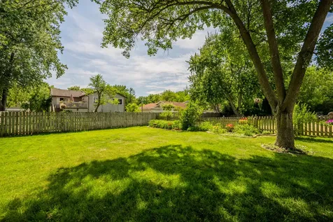 30w071 Elmwood Court Warrenville IL 60555