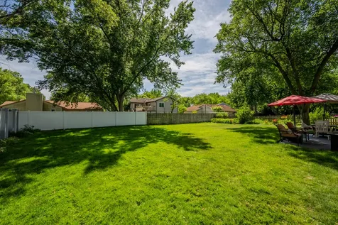 30w071 Elmwood Court Warrenville IL 60555