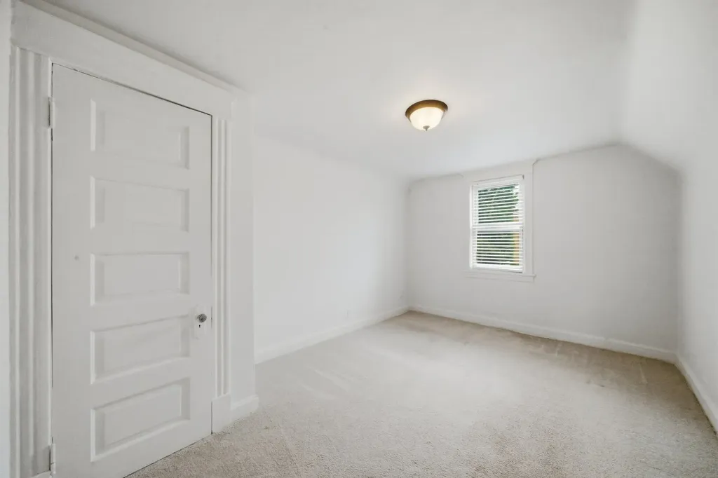 3141 North Richmond Street Chicago IL 60618