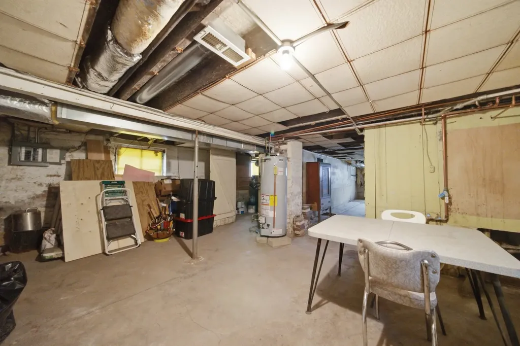3141 North Richmond Street Chicago IL 60618