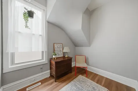 3141 North Richmond Street Chicago IL 60618