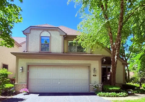 113 Chatsworth Circle Schaumburg IL 60194
