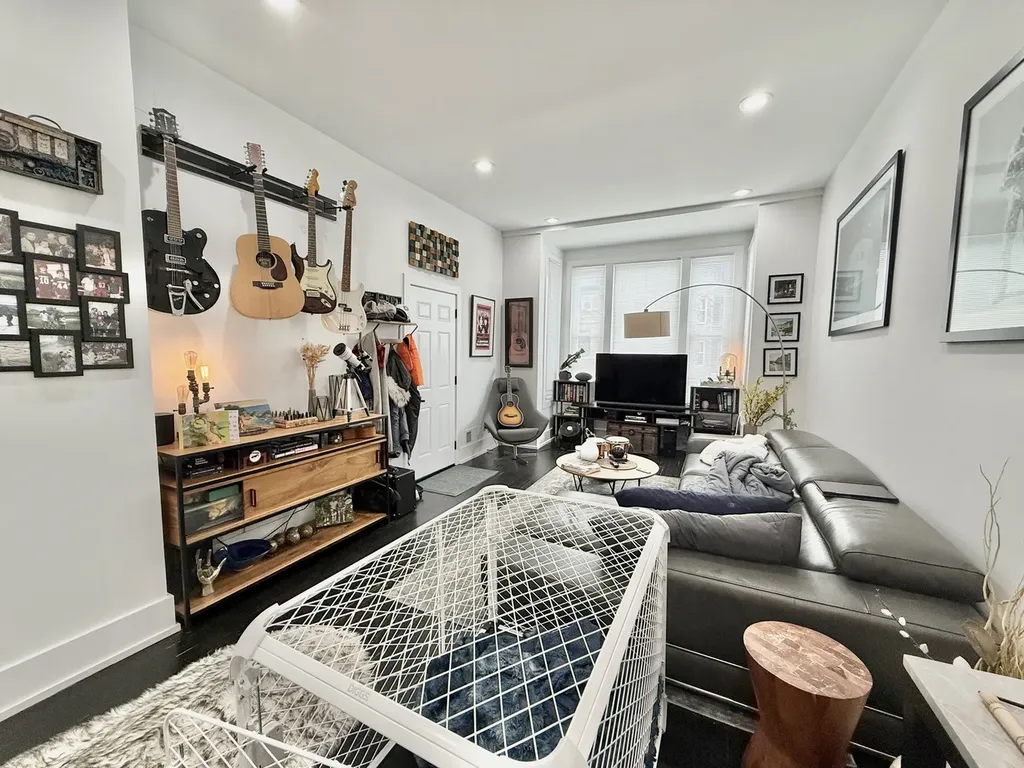 2915 West Mclean Avenue Chicago IL 60647