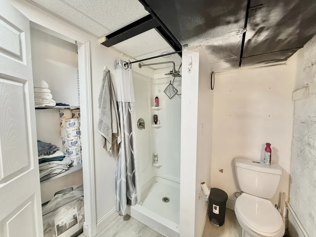 2915 West Mclean Avenue Chicago IL 60647