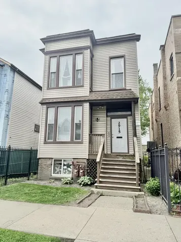 2915 West Mclean Avenue Chicago IL 60647