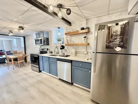 2915 West Mclean Avenue Chicago IL 60647