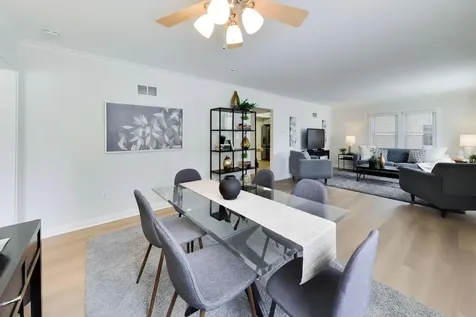 2090 Greenview Road Northbrook IL 60062
