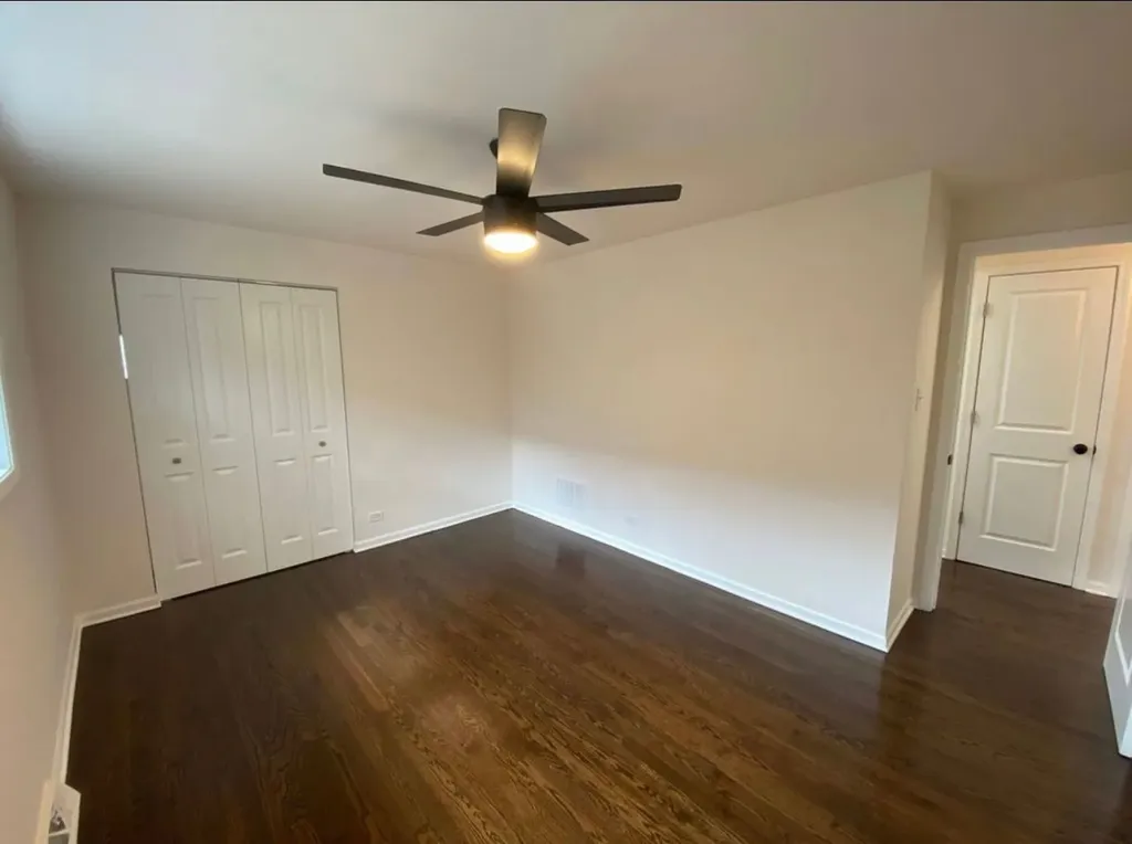 5749 West 63rd Place Chicago IL 60638