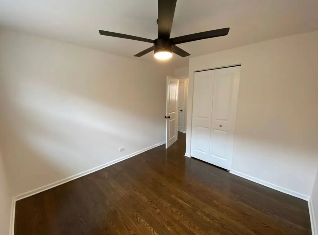 5749 West 63rd Place Chicago IL 60638