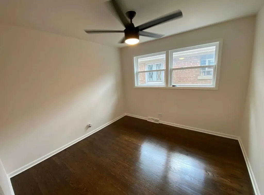5749 West 63rd Place Chicago IL 60638