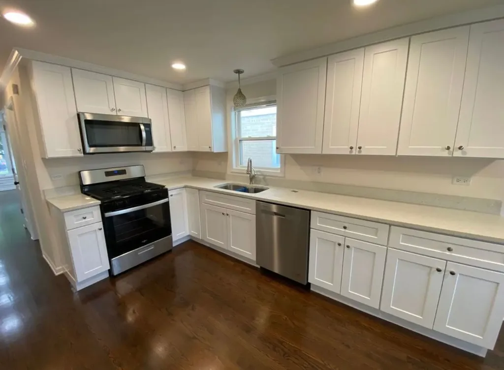 5749 West 63rd Place Chicago IL 60638