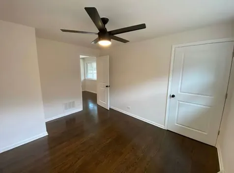 5749 West 63rd Place Chicago IL 60638