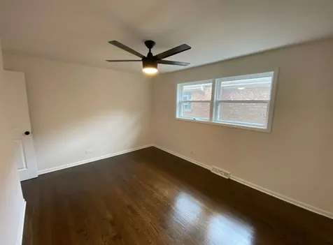 5749 West 63rd Place Chicago IL 60638