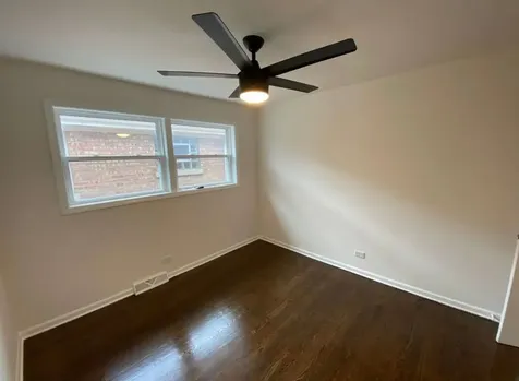 5749 West 63rd Place Chicago IL 60638