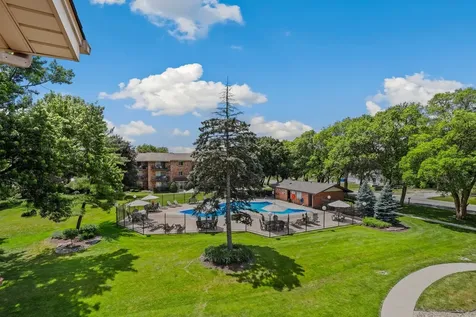 5337 Waterbury Court Crestwood IL 60418